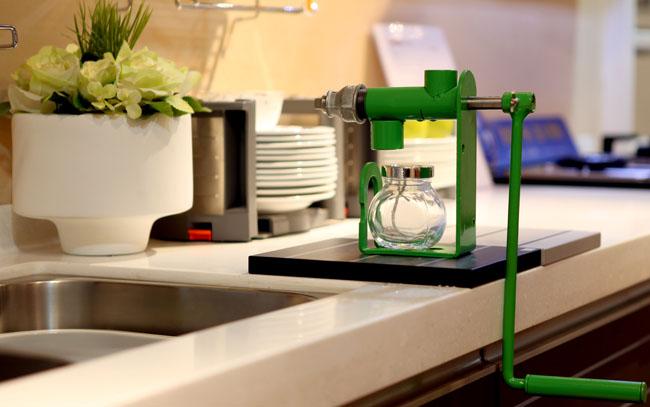 Hand Operated Oil Expeller